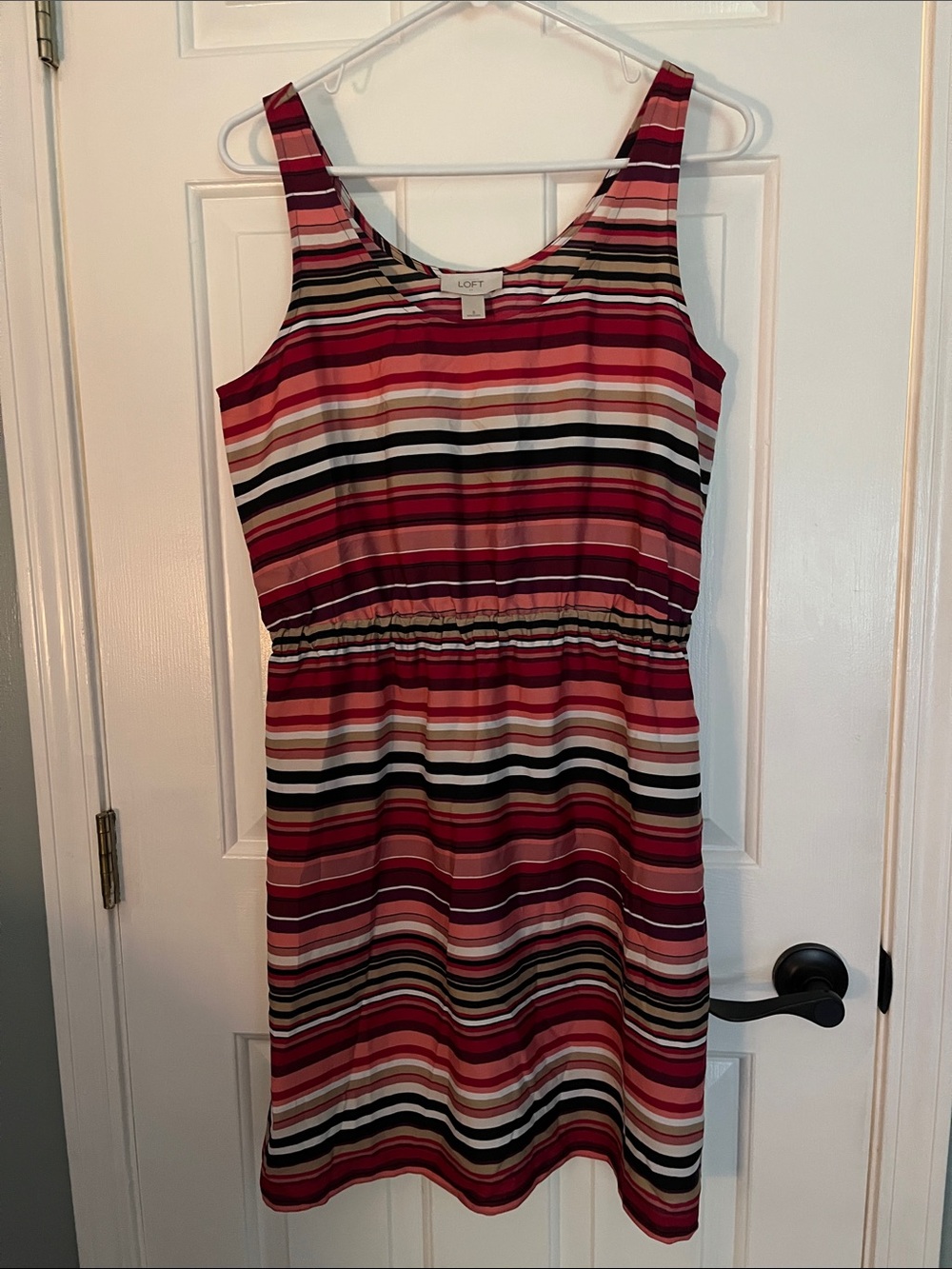LOFT (8) Multicolor Striped Sleeveless Top in Pink, Black, Cream, Red & Tan